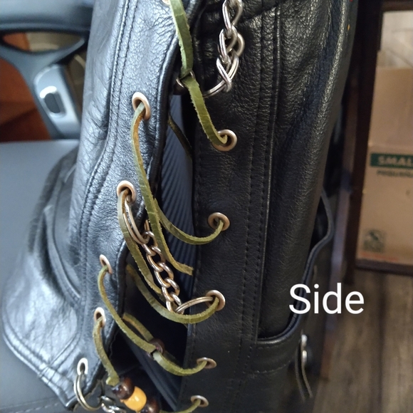 Unik leather vest - Picture 8 of 10